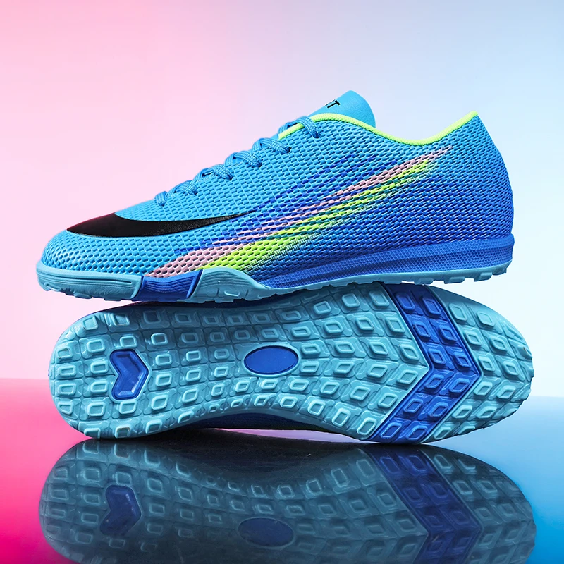 

New Men Soccer Shoes Unisex High-quality TF/FG Sneakers Professional Football Boots Women Hot Sale Cleats Futsal Ultralight