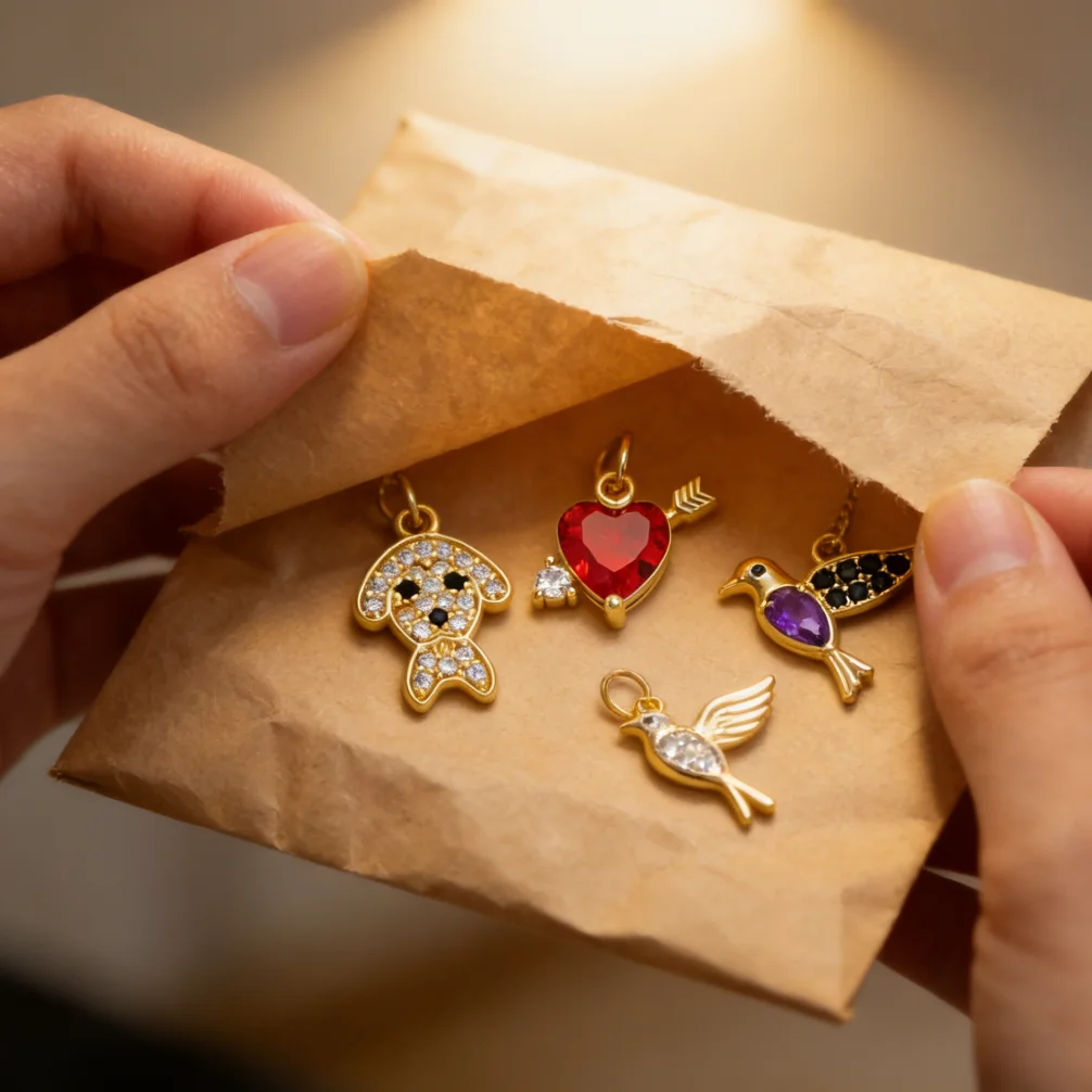 

4Pcs Pendant Handmade Brass Zircon Heart Arrow Hummingbird Bird Puppy Charm DIY Jewelry Accessories for Bracelet Necklace Making