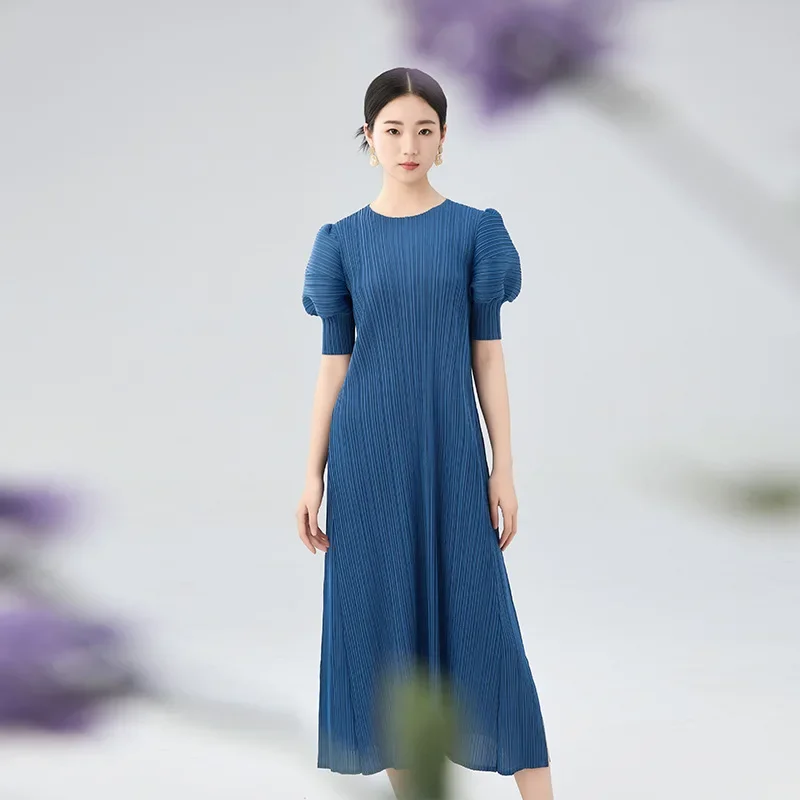 

Miyake Pleated Bubble Sleeve Dress 2025 Summer New Premium Sense Solid Color Casual Round Neck Slim Comfortable Long Dresses