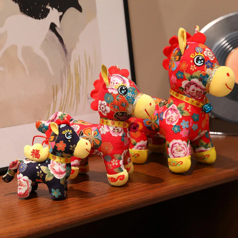2026 السنة الجديدة التميمة الحصان ألعاب من القطيفة الصينية مدينة المهر ديكور أحمر أزرق كلاسيكي محظوظ المهر دمية مهرجان هدية طفل هدية