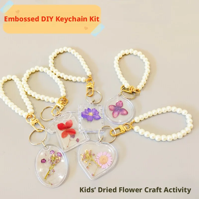 

50Pcs Children's Keychain DIY Embossed Dried Flower Material Kit Photo Blank Transparent Protective Case Transparent Acrylic Pendant Ring Four-Leaf Clover Idol Plastic Photo Frame Pendant DIY in Stock