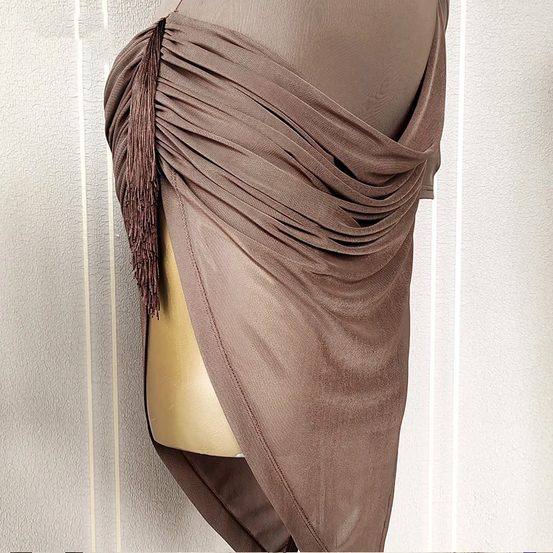 فستان رقص لاتيني لعام 2025 ملابس تدريب للرقص الأحمر للنساء فساتين شبكية بأكمام طويلة ملابس ممارسة تشا تشا رومبا السالسا 2439