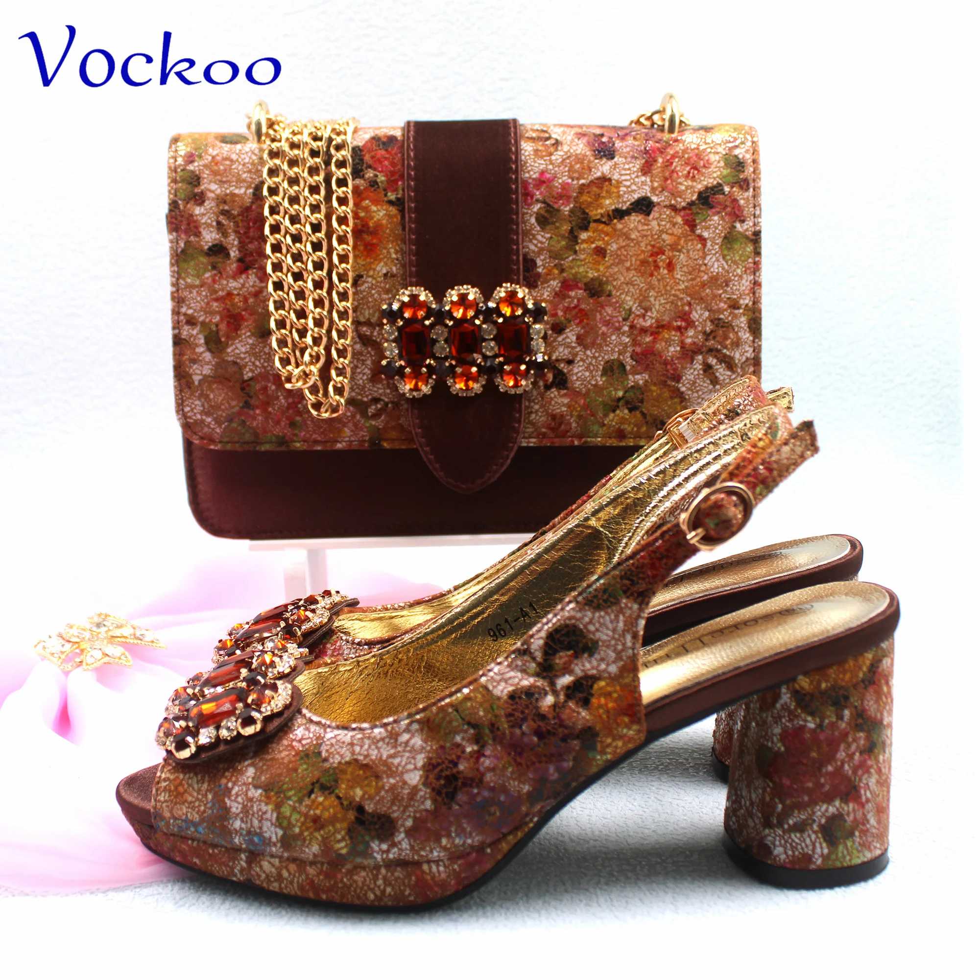 2024 Italian Matching Shoes and Bag Set in Coffee   Color High Quality New Design Special Comfortable Heels for Wedding