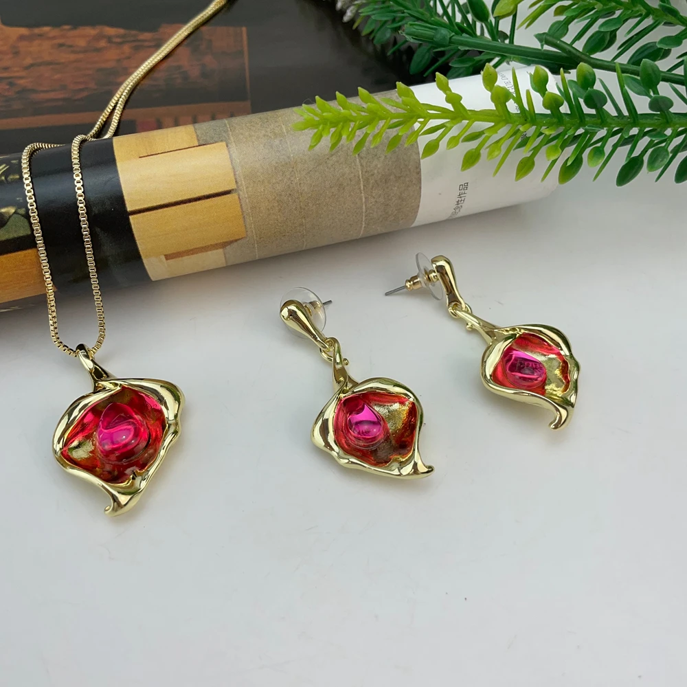 

Latest Golden Colorful Stone Pendant Earrings Dubai Luxury Trendy Jewelry Set for Ladies and Women Earrings Set KY25150