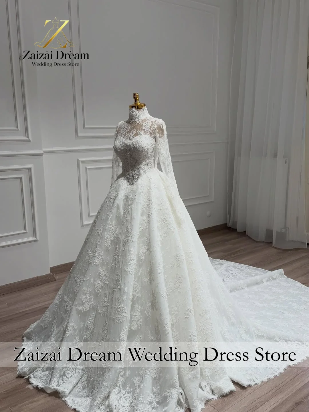 Customized  High Neck Exquisite Lace Wedding Dress Long Sleeve Princess Ball Gown Bridal Gown Cathedral Train Vestido De Novia