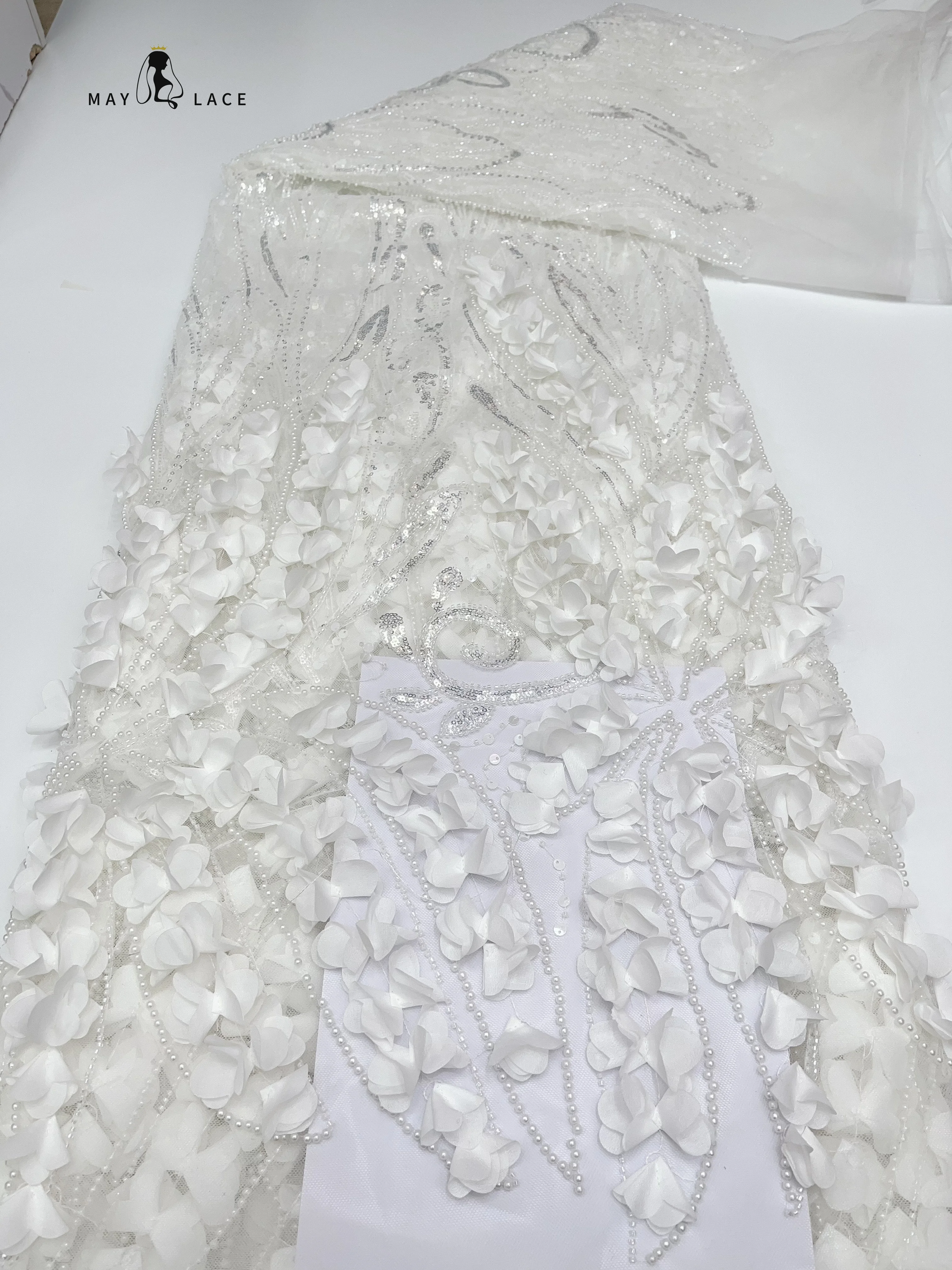 

White 3D Flower Lace Fabric 2025 High Quality Mesh Beaded Embroidery Applique 3D Flower Tulle Nigerian Lace Fabrics For Bridal