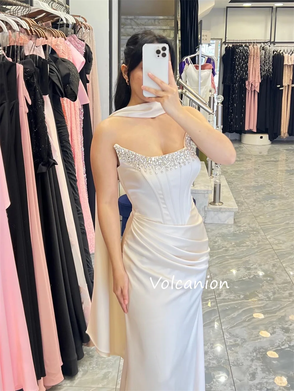 맞춤형 모던 스타일 플리츠 패턴 스팽글 장식 스트랩리스 롱 드레스 맞춤형 행사 홈커밍 클래식