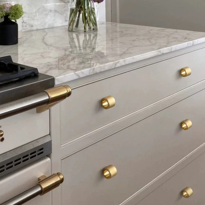 Brass Furniture with Rolled Flower Single Hole Natural Color Shoe Cabinet Drawer Antique Windbreaker Door Hardware Handle