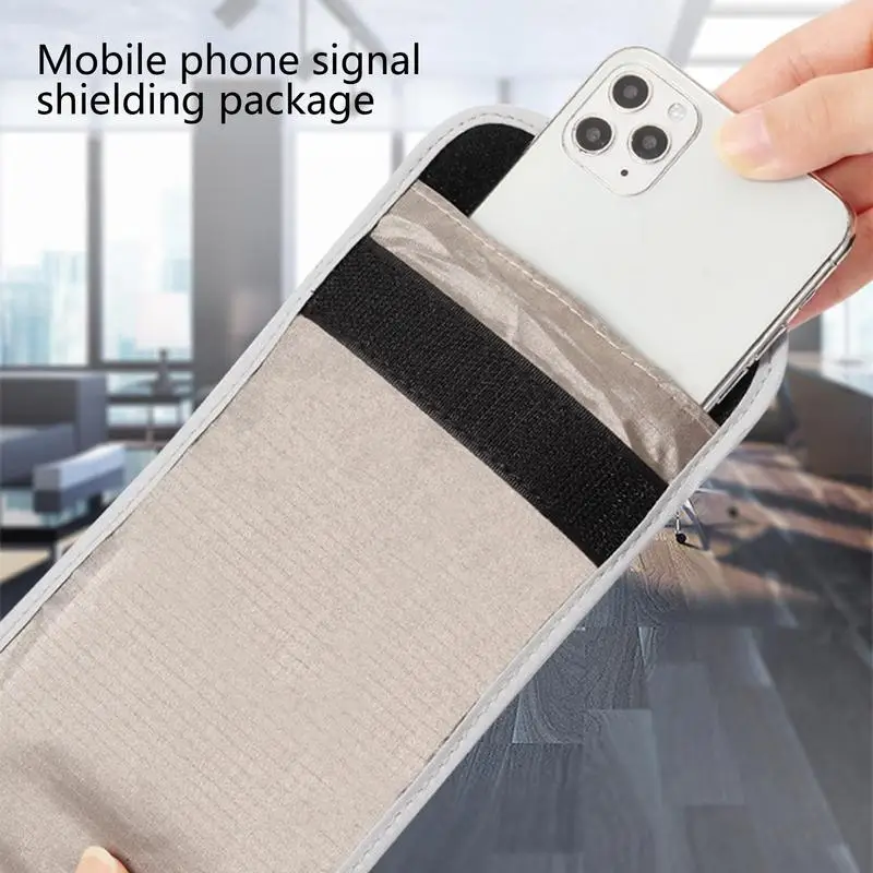 1pcs Mobile Phone RF Signal Blocker Anti-Radiation Shield Case Bag Pouch IC Magnetic Card Prevent Degaussing Anti-tracking