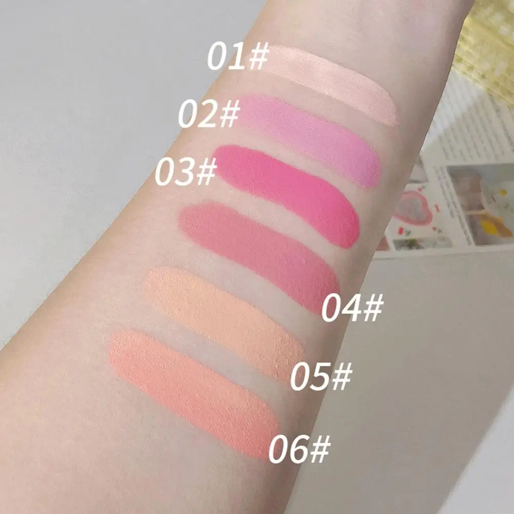 오래 지속되는 리퀴드 블러쉬 스틱 매트 벨벳 텍스처 저채도 쉽게 블렌딩 자연스러운 로지 글로우 높은 색상 표현력 데일리용