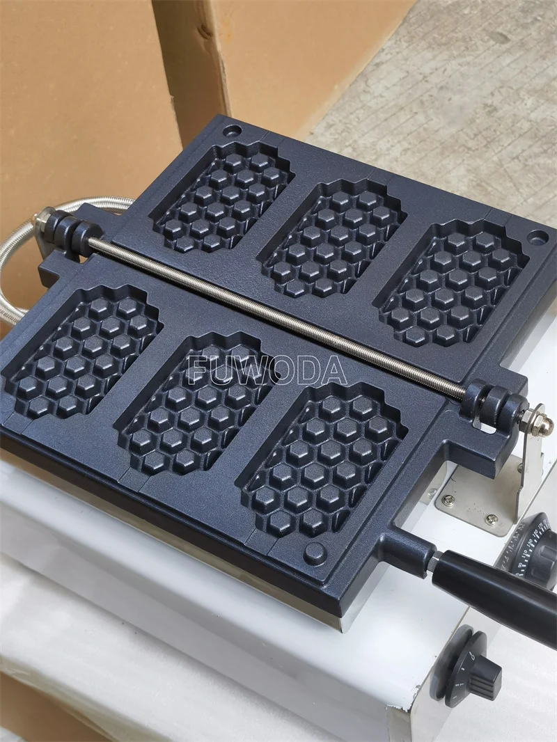 Commercial Kitchen Honeycomb Waffle Iron 3 Waffles On A Stick Waffle Maker Machine 110V 220V