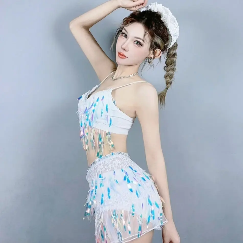 

New Nightclub Bar Ice and Snow Theme Indulging Rocking Sexy Navel Back Suspender Fringed Sequined Bikini Suit