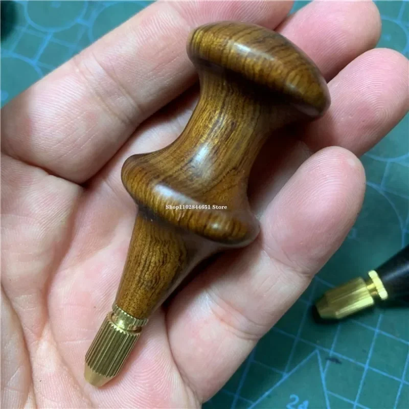 Variant: E02 awl handle