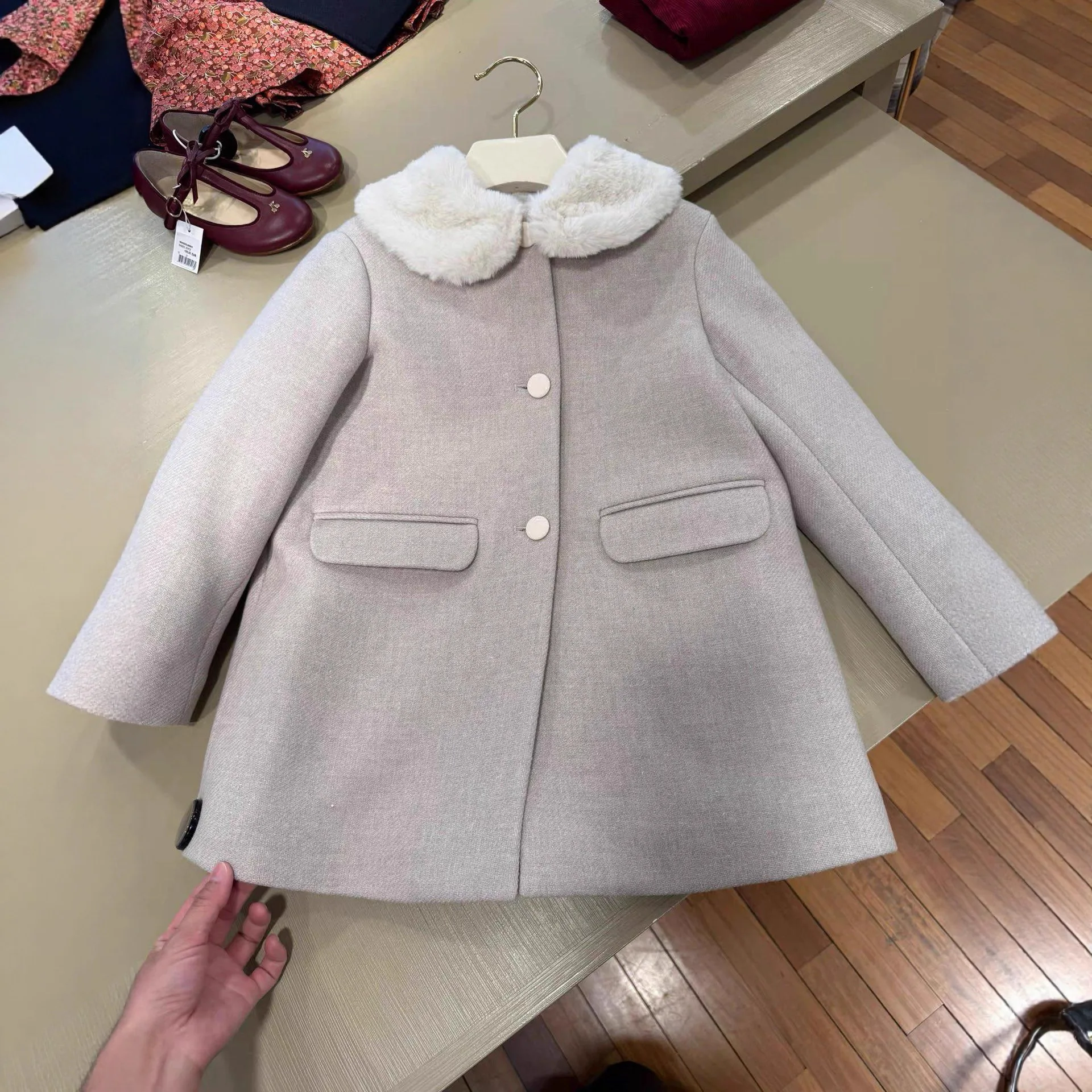 

Зимнее пальто для девочек, Новое поступление 2025, серое утолщенное теплое детское шерстяное пальто, хлопковая стильная куртка с меховым воротником, детская одежда