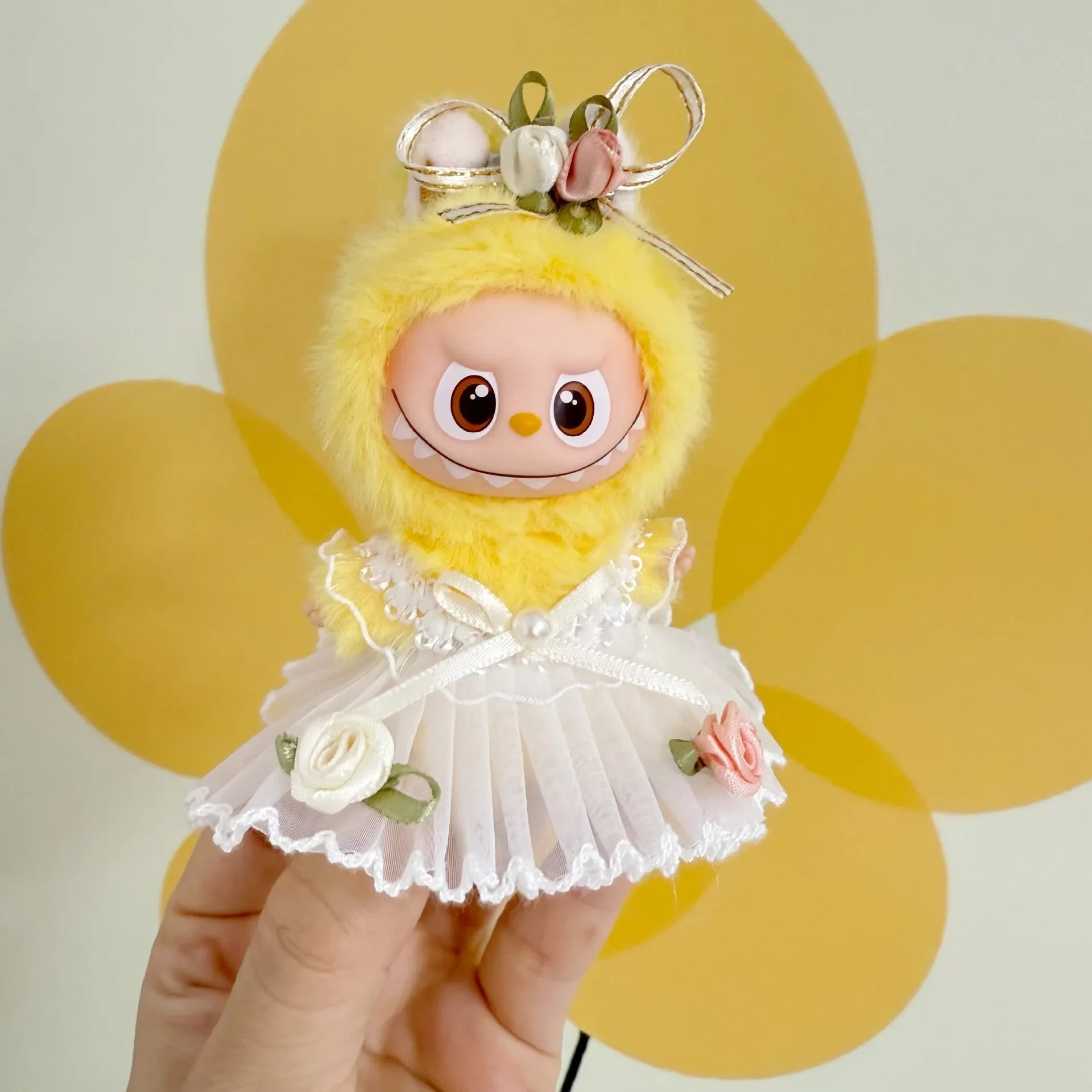 Rosa Rock mit Haarschmuck für Labubu4.0 The Monsters Pin For Love Series Puppenkleidung Accessoires Trendiges Outfit