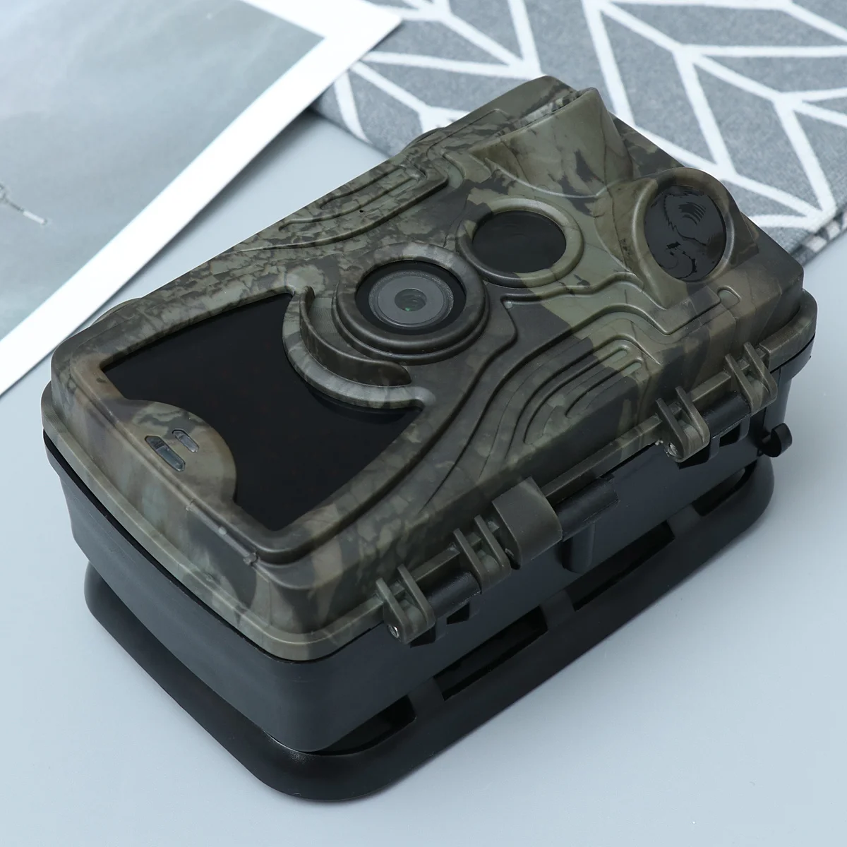 

16Mp Infrared Trail Camera 1080P 0.3S Trigger 20M ° Wide Angle Hunting Camera Night Version Wildlife Surveillance