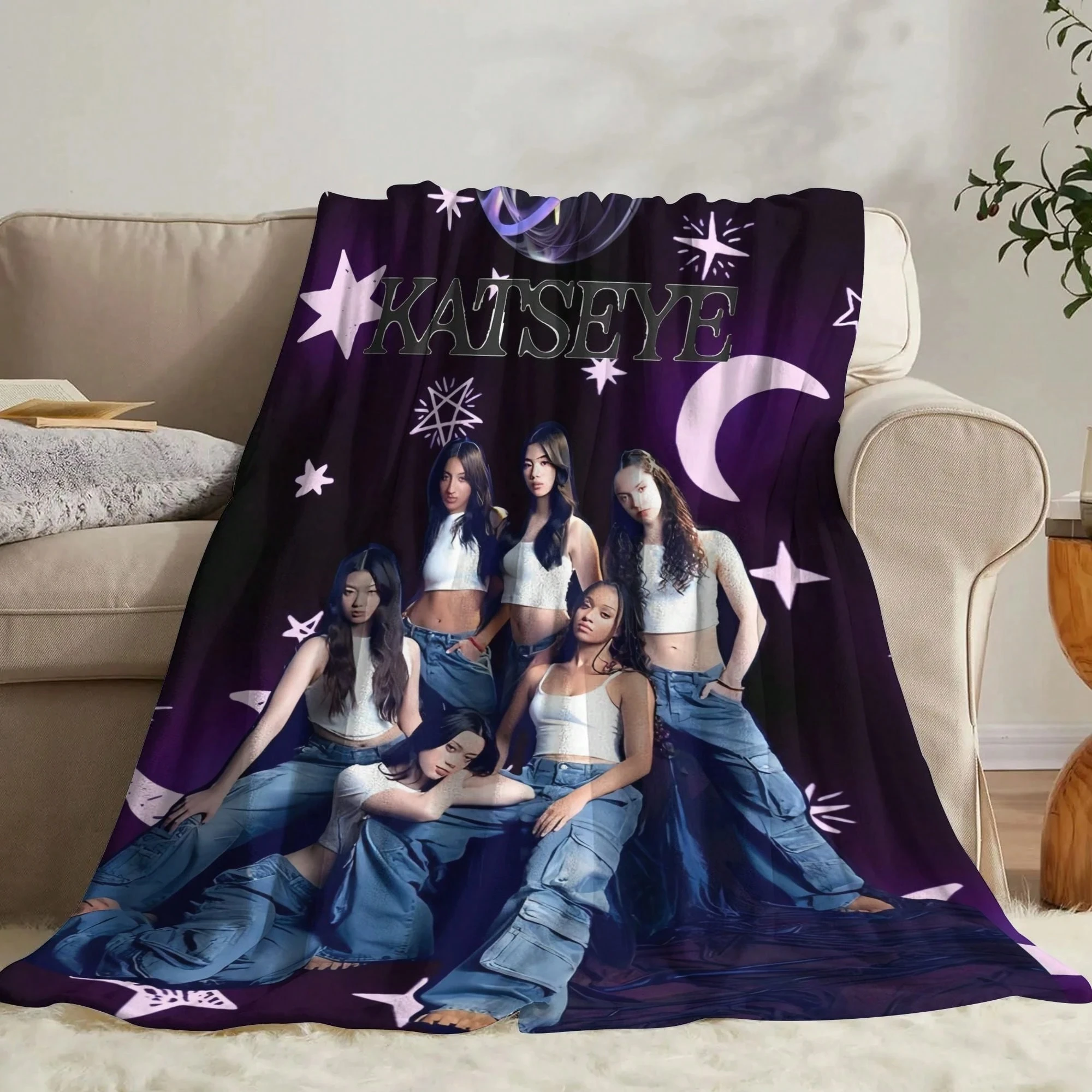 1 Stück Katseye K-Pop Flanelldecke, 2D-Druck Weiche Wurfdecke, Ganzjahres-Fan-Geschenk für Schlafzimmer, Wohnzimmer & Camping-Essentials
