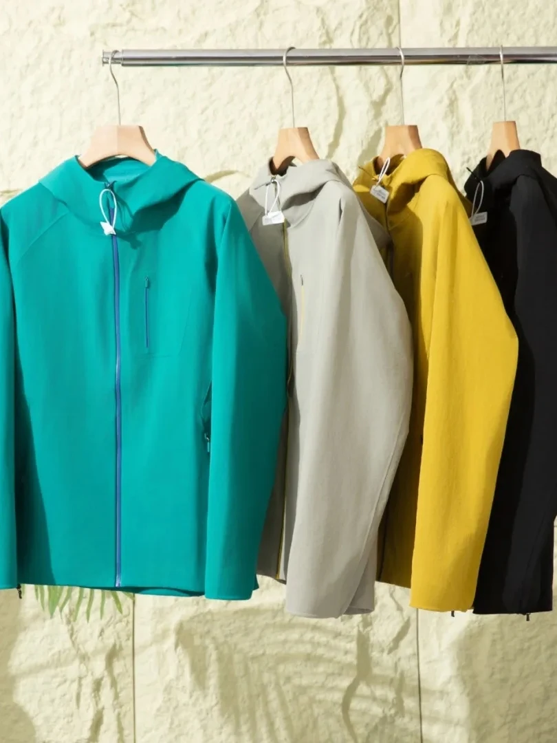 

ex Outdoor Casual Commute Windproof Waterproof Soft ell Jaet Hooded Zipper Closure Long Sve Stand Fit Nylon Spa...