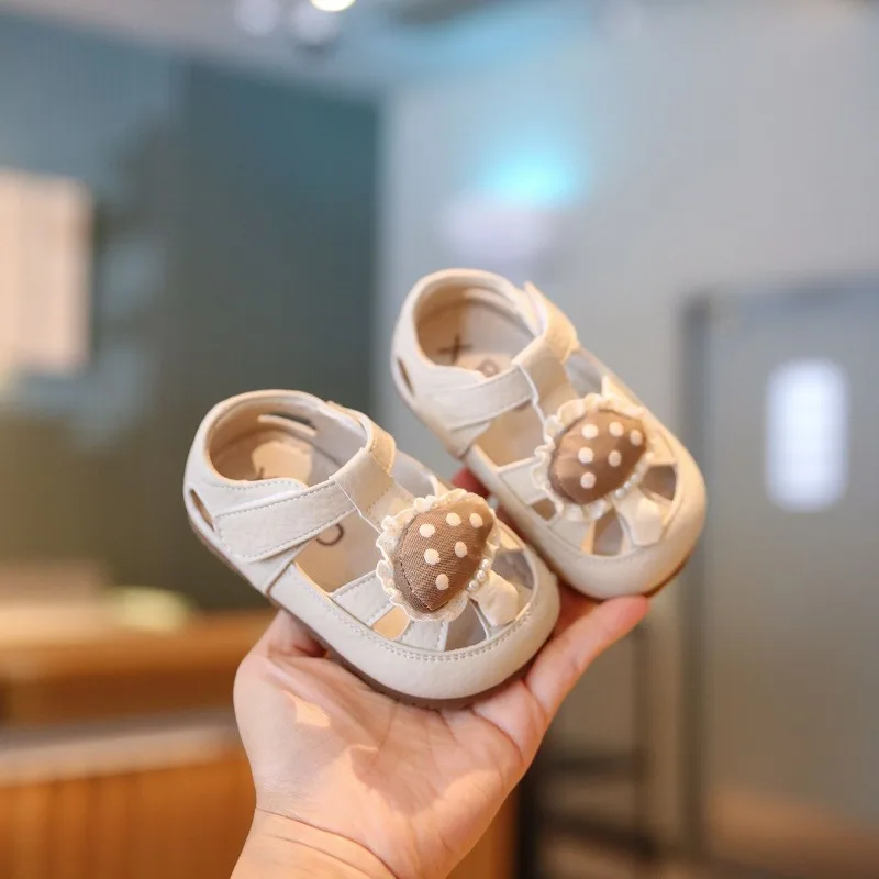 Baby-Flachschuhe mit runder Zehenpartie, Mädchen-Sandalen, ausgehöhlte, weiche Sohle, Sommer 2026 Neu, Kleinkinder-Laufschuhe, rutschfest, Freizeit – Detail 5