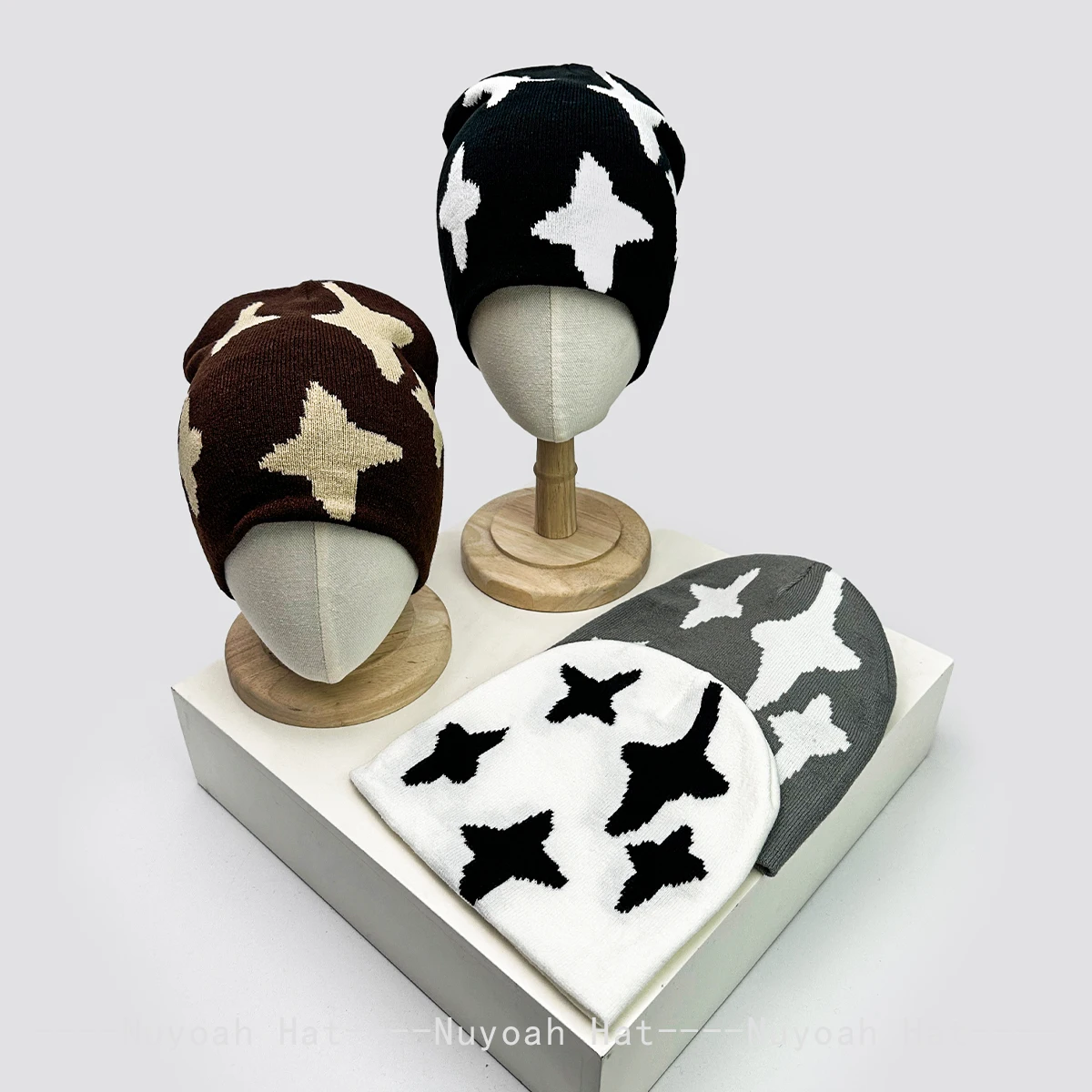 

New Men Women Funny Jacquard Stars Knitted Hats Warm Cartoon Casual Fashion Design Style Beanies Simple Versatile ins Outdoor