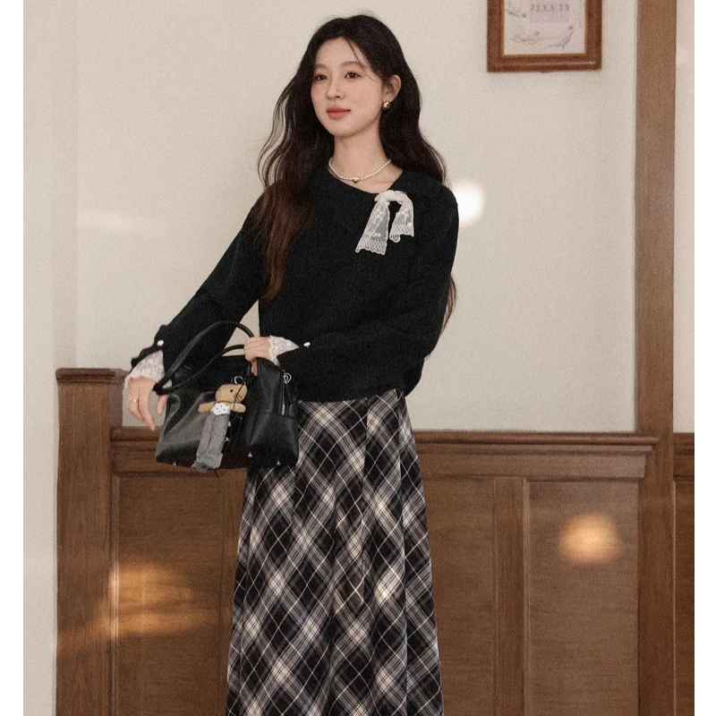 ALXNAN Black Sweater Autumn New Casual Lace Stitching Elegant Sweet Sweaters 2025 Fall Casual Loose-fit Long Sleeve Tops L57319