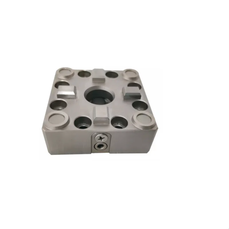 

Square Manual Chuck 70mm Screw Locking 3M0046 EWORA/3R EDM clamping tool