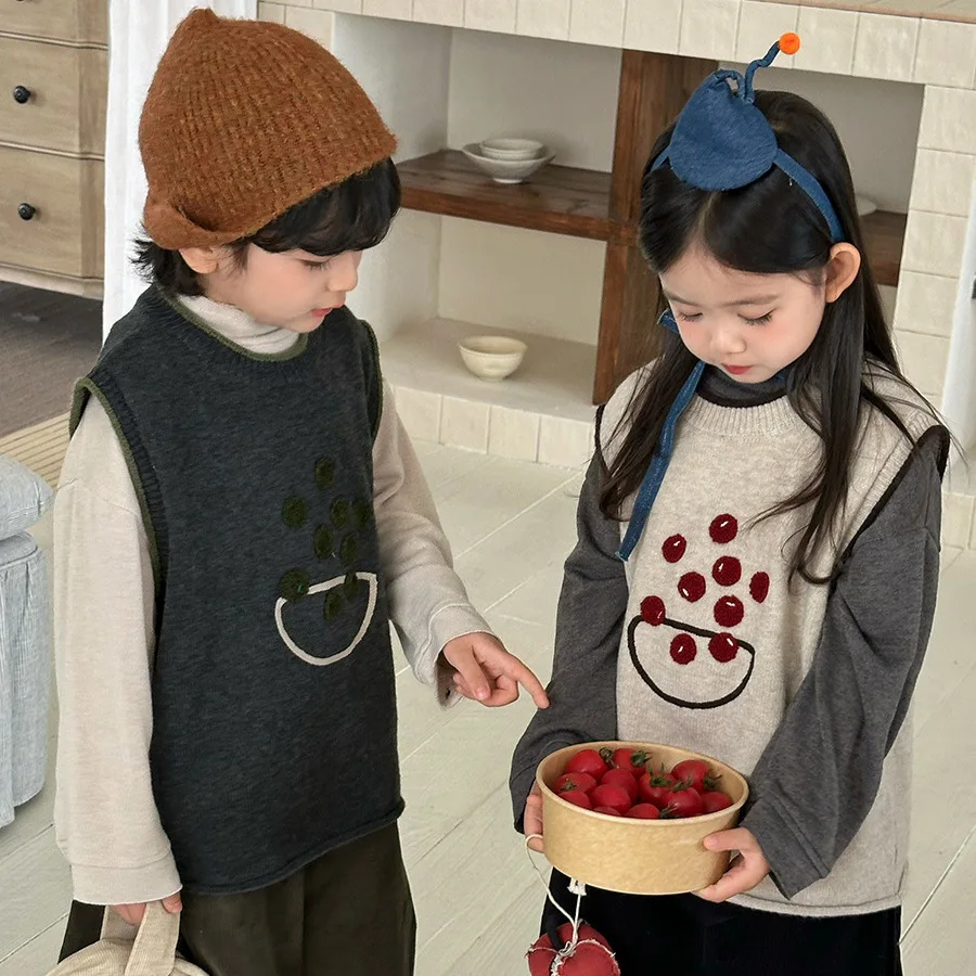 Sweater Spring and Autumn New Childrens Clothing Korean Style Boys and Girls Cute Foreign Style Casual Cartoon Sweater Vest  789
