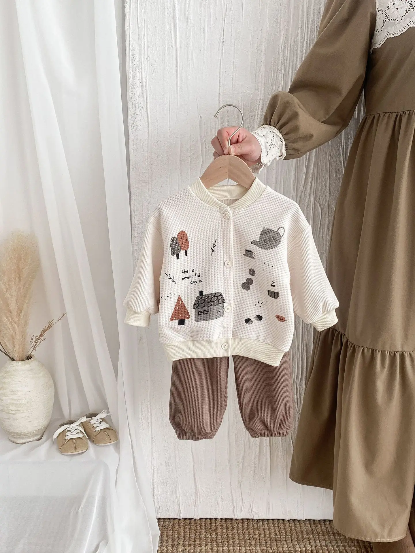2025 Spring New 0-4 Years Old Baby Boy Long Sleeved Waffle Top + Pants 2 PCS Suit Children Toddler Girls Cotton Cartoon Clothes