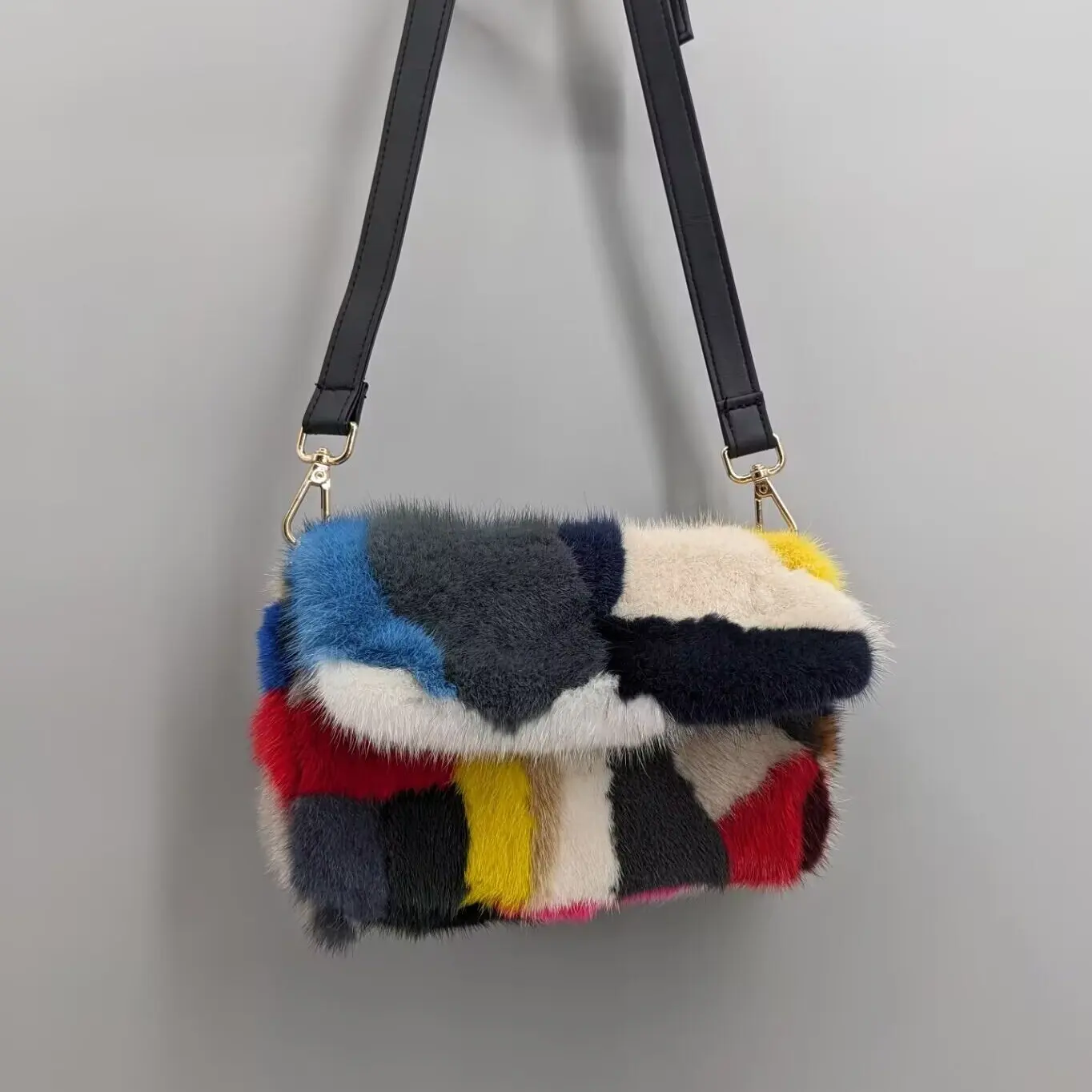 Women Rainbow Patchwork Real Mink Fur Flap Crossbody Bag Color Block Adjustable Strap Fur Shoulder Purse 24A0703