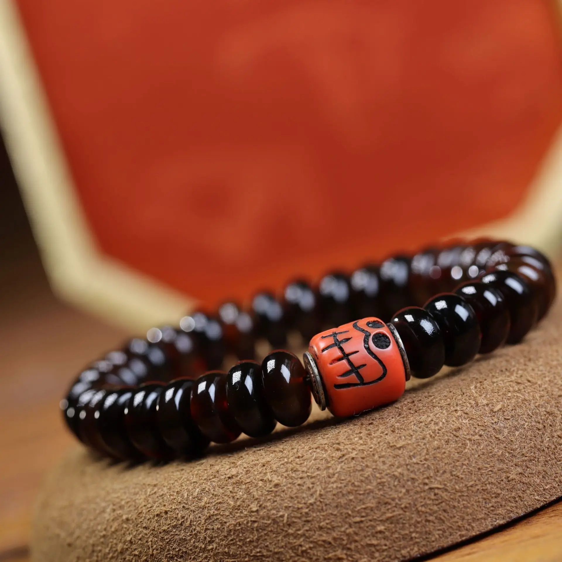 Natural blood A mountain tortoise shell abacus beadspill beads bracelet Tibetan material ware A Dull with beads teeth bone angle