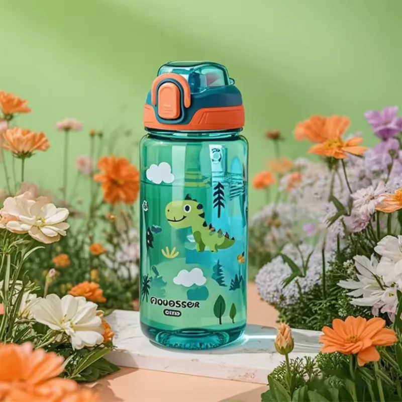 600 ml Wasserflasche mit Silikonstrohhalm, tragbare, auslaufsichere, Bpa-freie Dinosaurier-Kaninchen-Kinderbecher, Outdoor-Camping-Reiseflasche