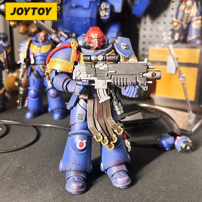 

JOYTOY Warhammer 40K Space Marine 2 Titus Lieutenant 1:18 Articulated 3 Pack Officially Licensed Collectible Action Figures