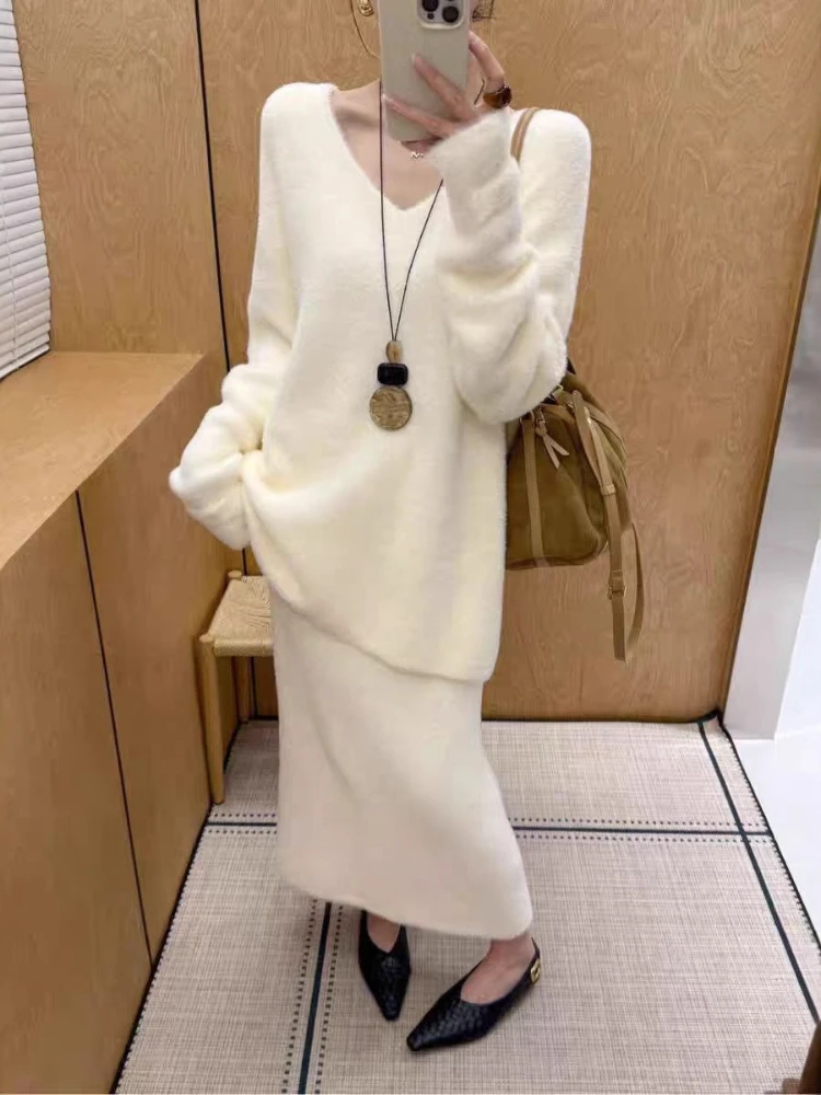 New in Spring Autumn Knitted Sweater Skirts 2 Piece Set for Women Vintage V Neck Loose Warm Pullover High Waist Skirts Set The