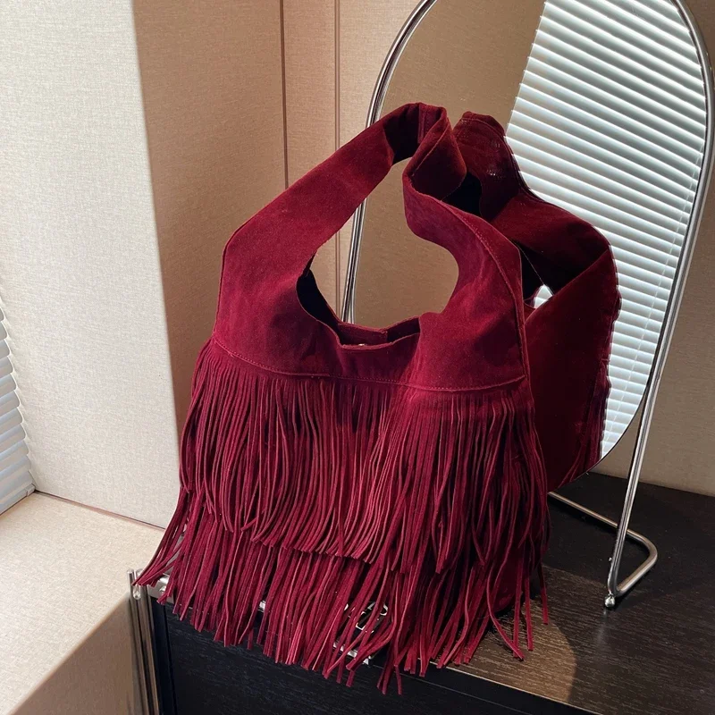 

Faux Suede Shoulder for Women Frosted Fringe Travel Tote Handbag Satchel Purse Clutch Retro Handbags Vintage Commuter Bag WT770