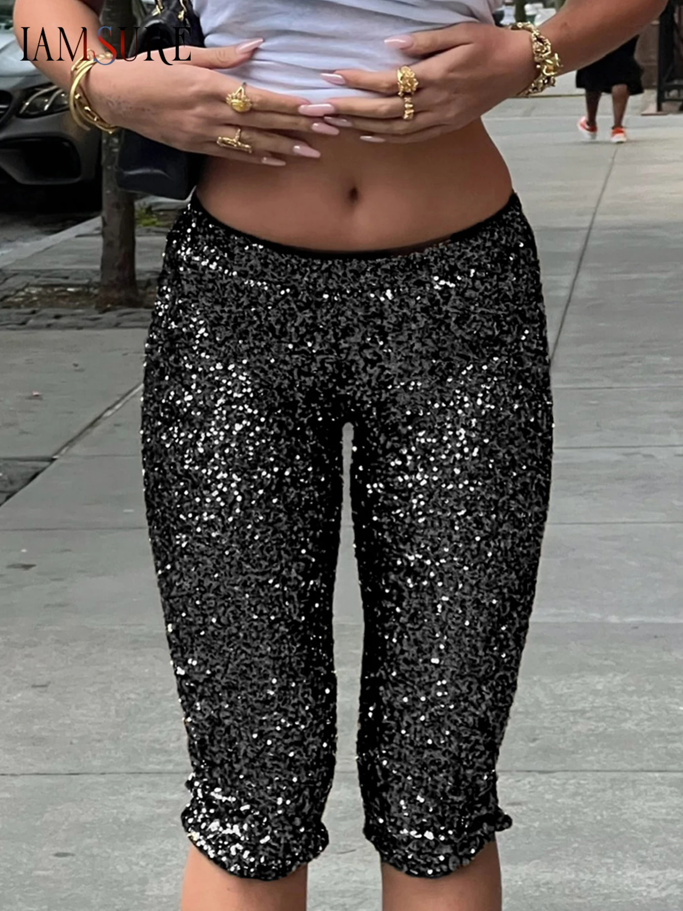 

IAMSURE Clubwear Sexy Sequined Sparkle Glitter Shorts Basic Slim Low-Waisted Shorts Women 2025 Summer Fashion Streetwear Ladies