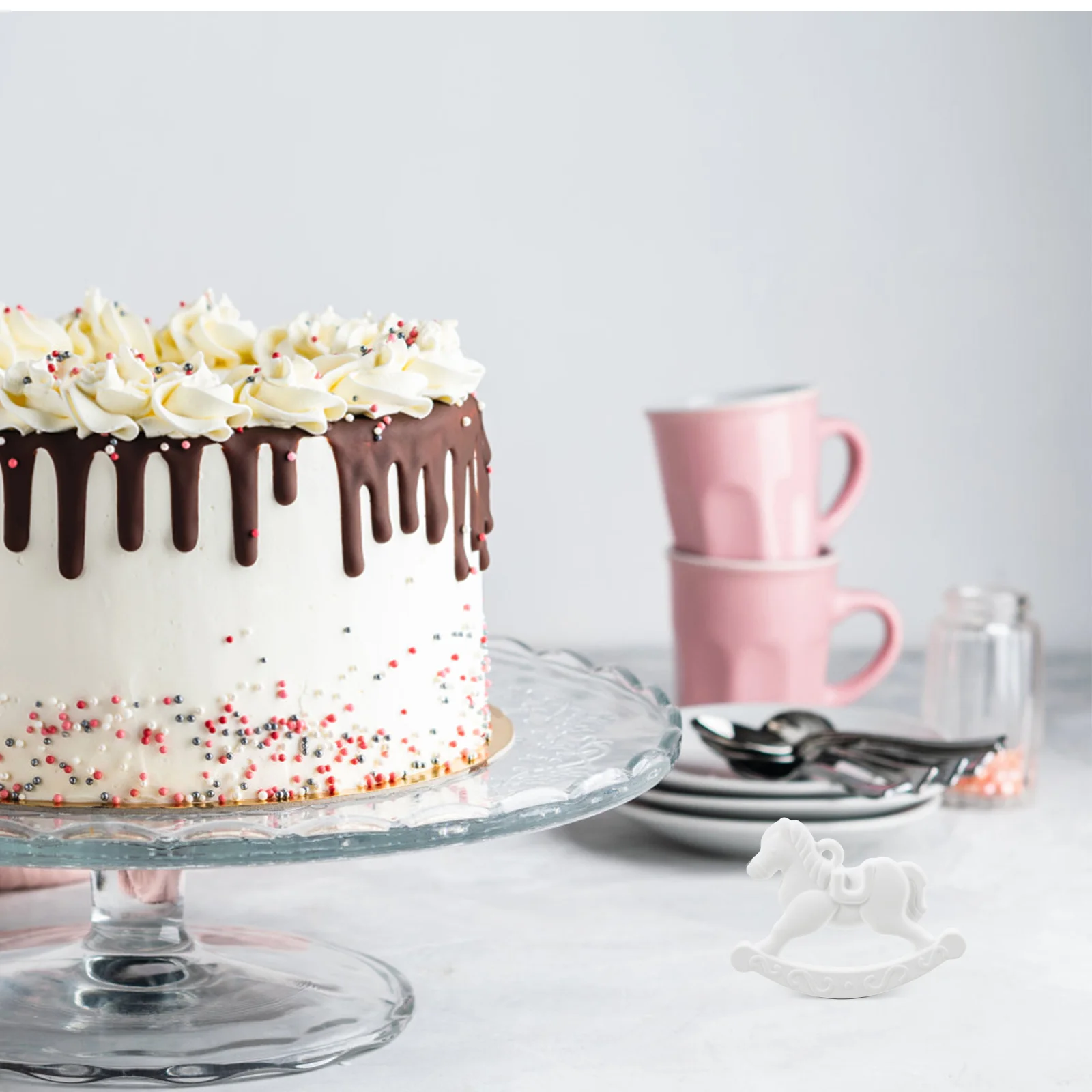 

1Pcs Children's Rocking Horse Ornament Exquisite Cake Decoration Home Desktop Decorative Cake Decor Pink