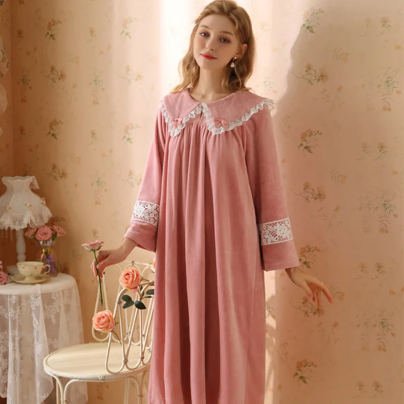 Autumn Winter Long Nightgown Princess Sleepwear Fairy Velour Robe Nightdress Women Sweet Lace Pink Thick Velvet Night Dress