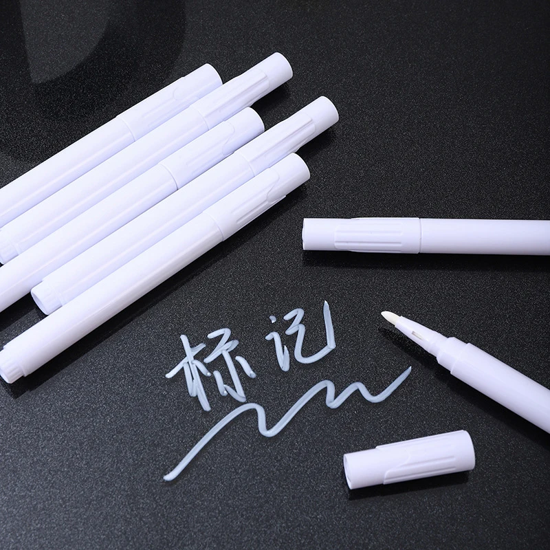 Líquido Chalk marcador caneta usada em janelas de vidro, Chalkboard Art Supplies, apagável Blackboard Pen, branco, livre de poeira, 2pcs