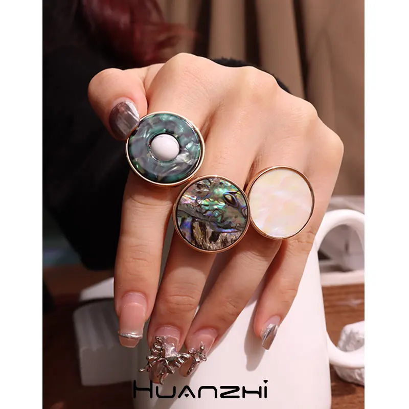 Geometry Round Colorful Shell White Stone Europe America Trend Vintage Ring for Women Girl Jewelry HUANZHI NEW Mother\'s Day Gift