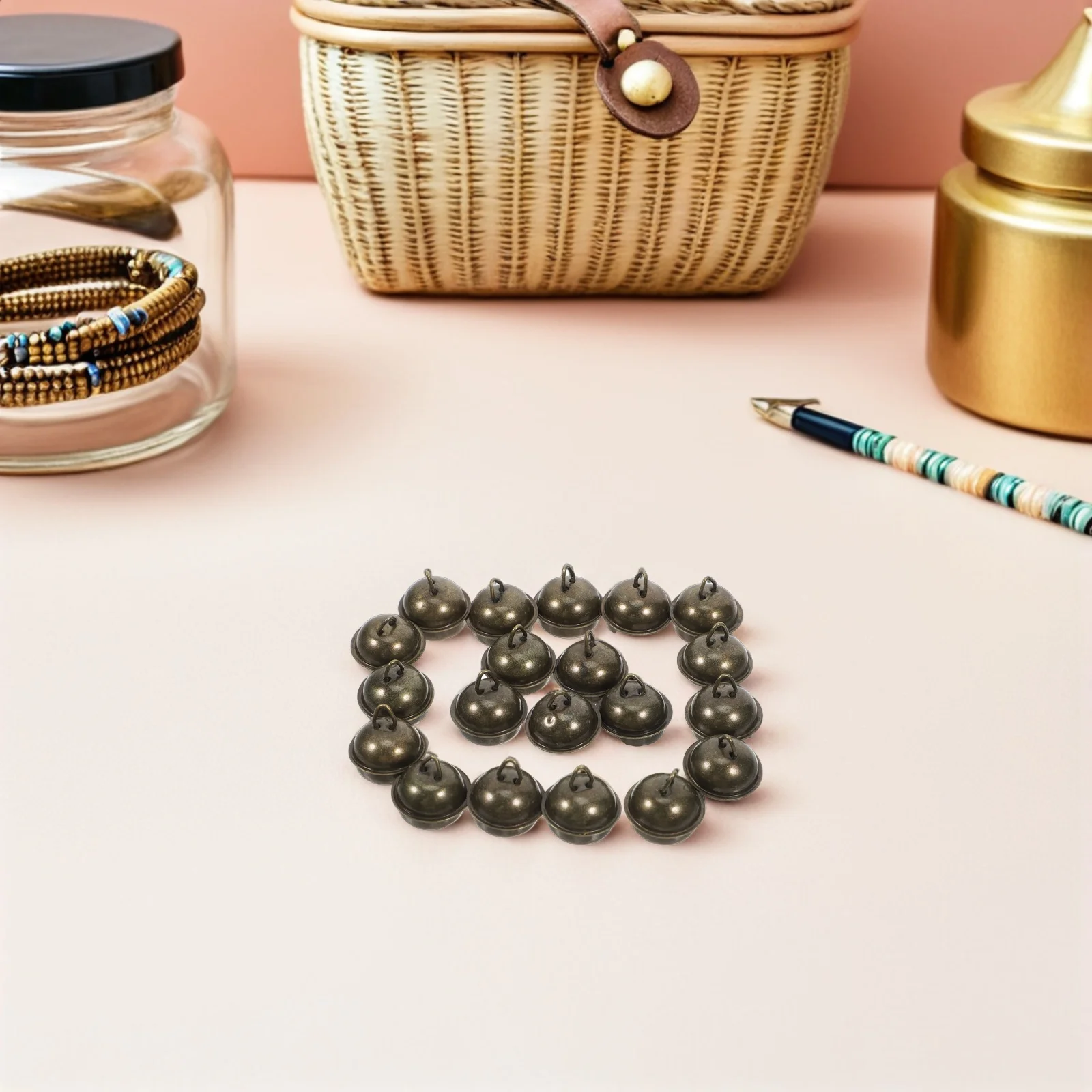 

50Pcs Retro Bronze Jingle Bells Vintage Iron Craft Bells DIY Wedding Favor Christmas Tree Ornaments Pet Training Dog Collar