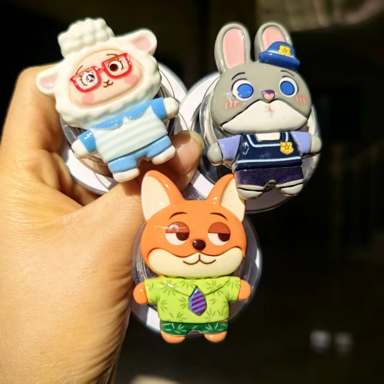 

Cartoon Animals Magnetic Phone Holder Cute Fox Bunny Universal Smart Tok For Magsafe For iPhone Samsung Grip Tok Foldable Socket