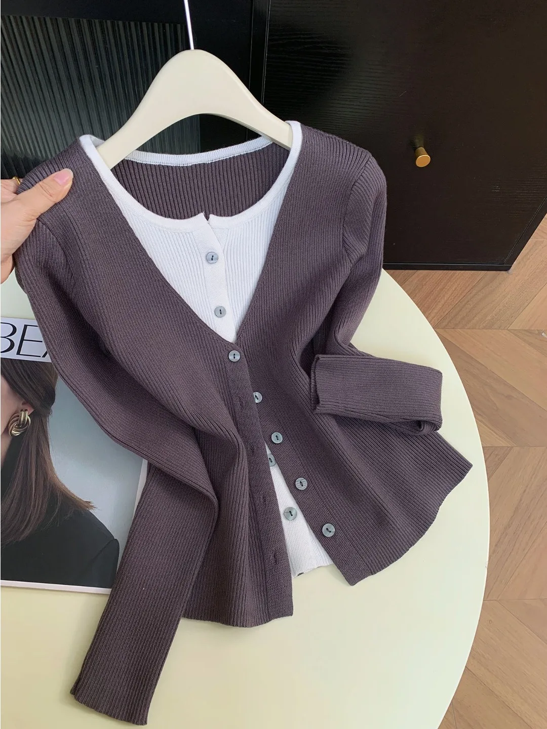 

Модный вязаный свитер для женщин, облегающий, для ношения под одеждой, весенне-осенний сезон, комплект из двух предметов, стильная повседневная одежда