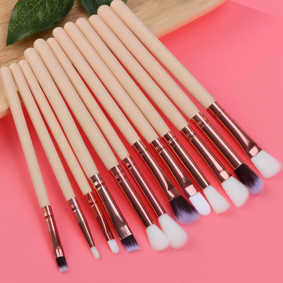 مجموعة فرش ظلال عيون احترافية مكونة من 12 قطعة، مجموعة مكياج لبودرة الأساس وكحل الشفاه ومستحضرات التجميل، فرش شعر صناعية مقاومة للسقيفة