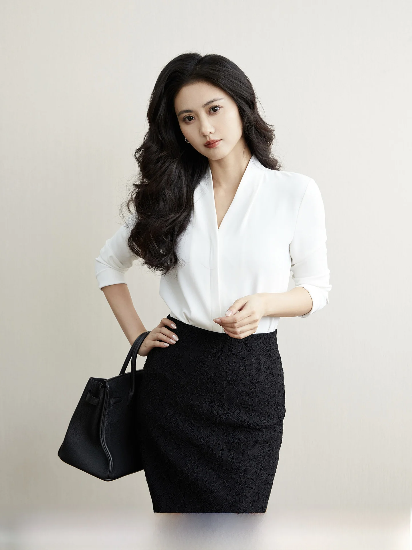 

Женская офисная рубашка TAIYANG с V-образным вырезом и длинным рукавом, профессиональный стиль, из полиэстера, приятная к телу, дышащая