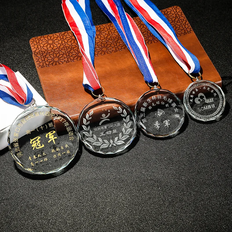 Made-to-order crystal medals are listed for making marathon gold medals,honorary medals and commemorative awards.