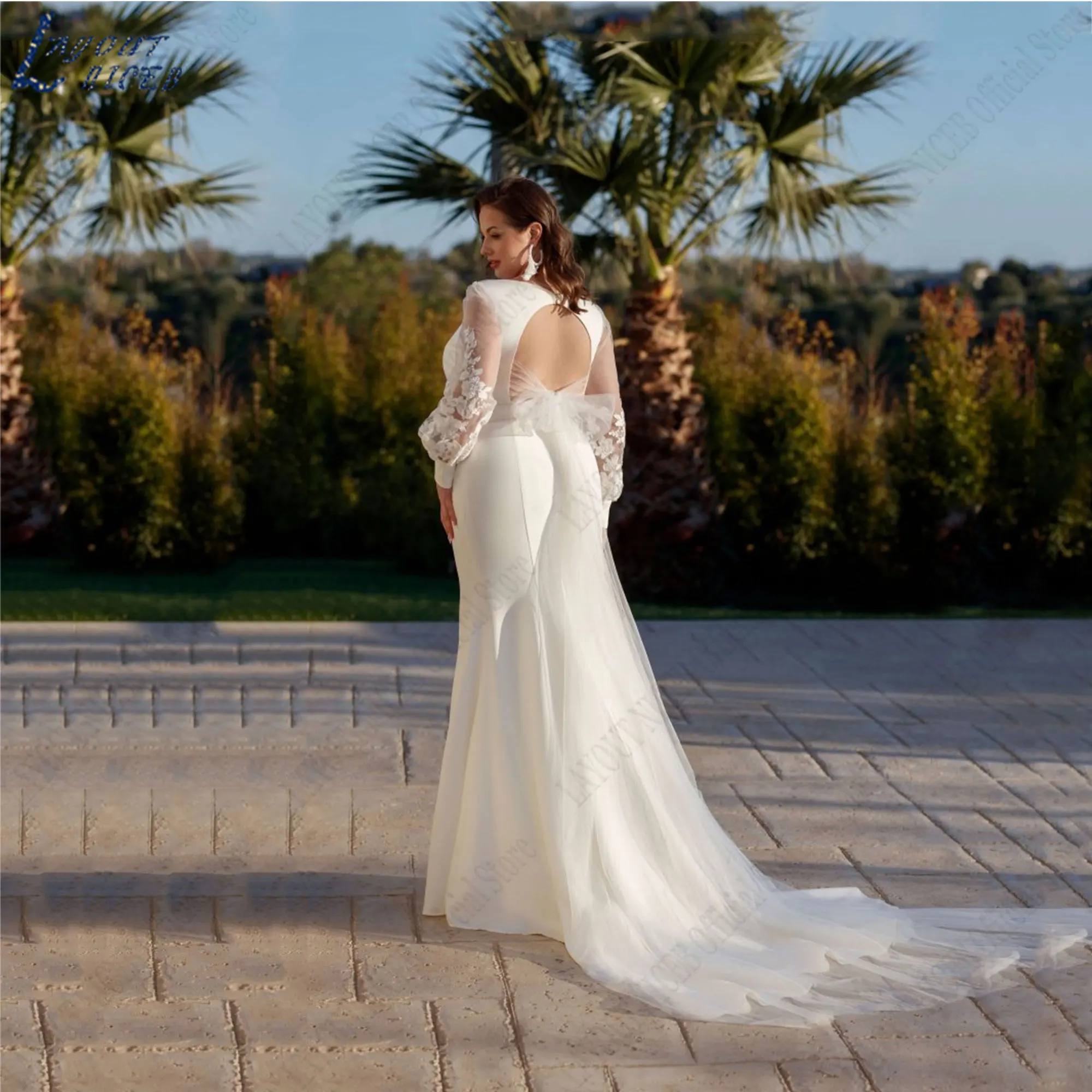 Suknie ślubne LAYOUT NICEB Mermaid Plus Size Appliques Satin V-Neck Bride Gown Backless Long Puff Sleeve Custom robe de mariéeLAYOUT NICEB Syrena Plus Size Suknie ślubne Aplikacje Satyna V-Neck Suknia panny młodej Bez