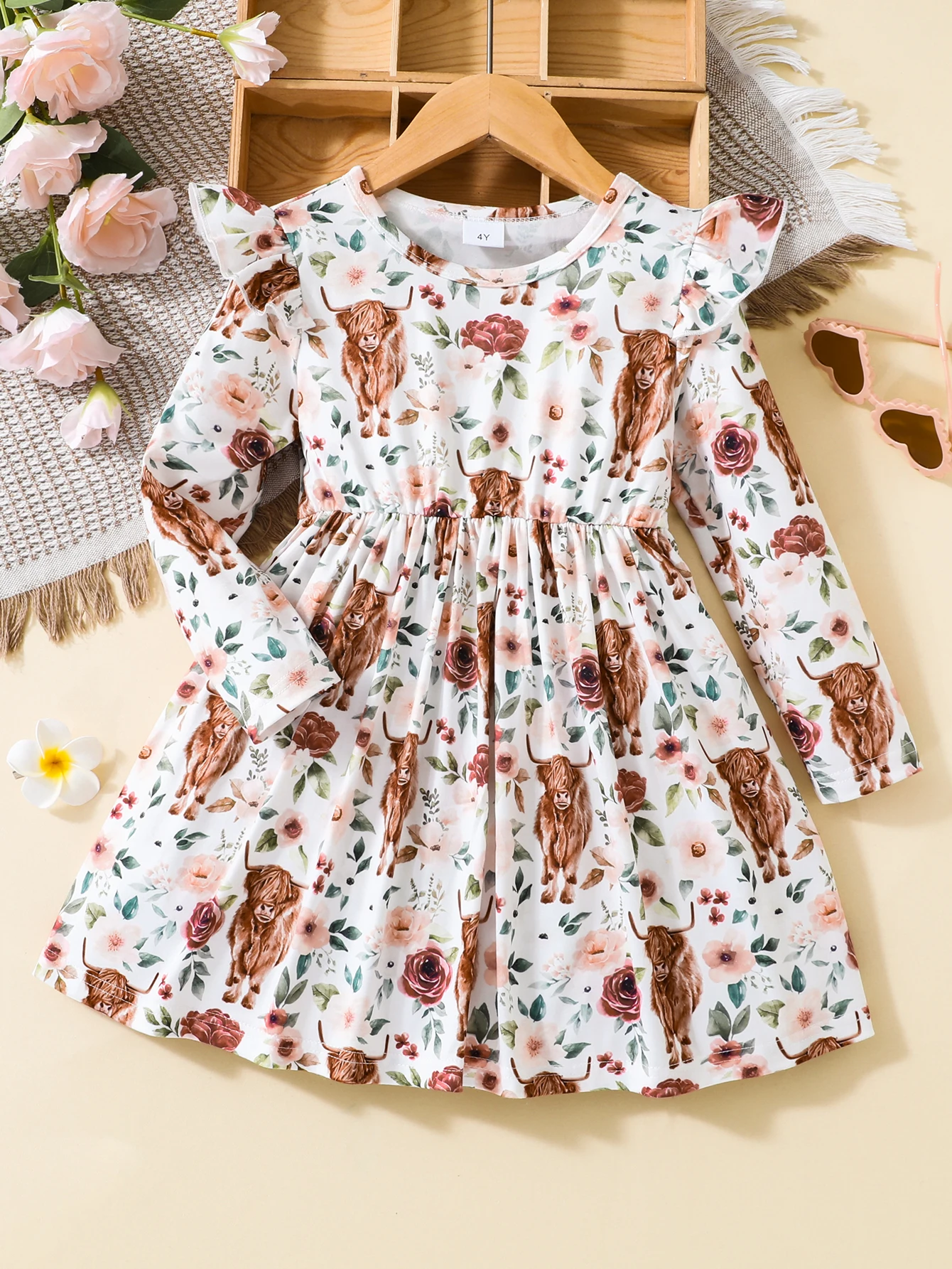 Spring  Autumn Girls Dresses With Round Neck  Long Sleeved Printed Waist Folded Fluffy Skirts Fashionable Children