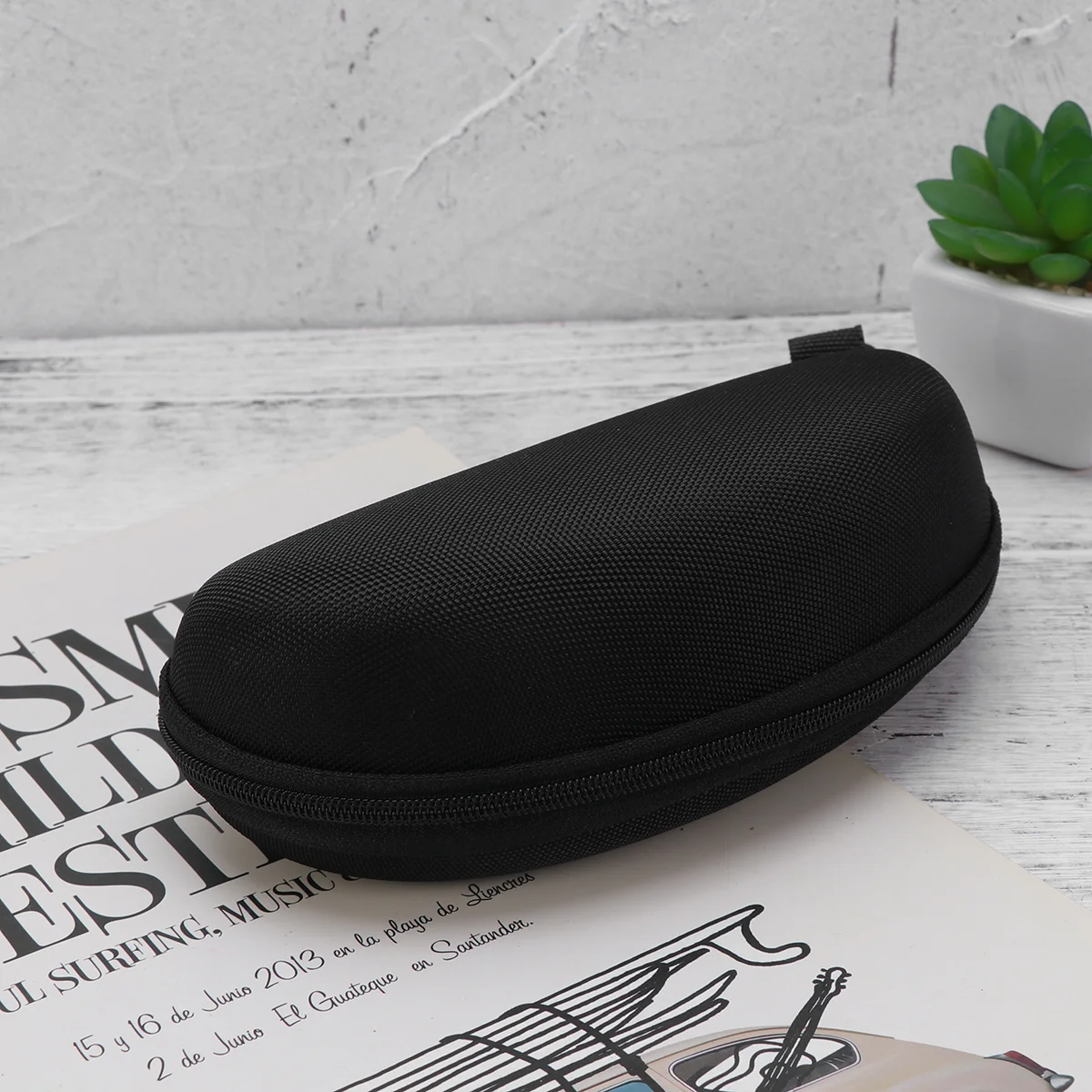 

2 Pcs Anti pressure Sunglasses Case EVA Lightweight Compact Portable Universal Eyeglasses Box Zipper Dust Water Proof