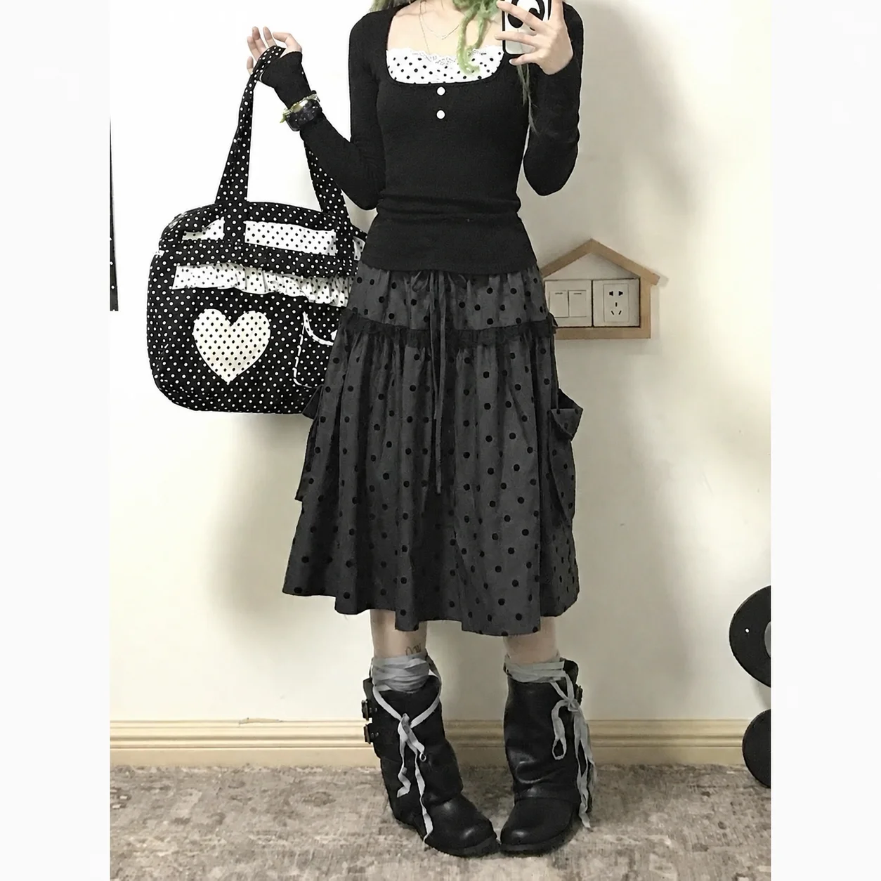 ชุดเซ็ต 2 ชิ้น สไตล์สาวแซ่บ Y2 - Street Fashion Outfit Girl บทวิจารณ์และราคา