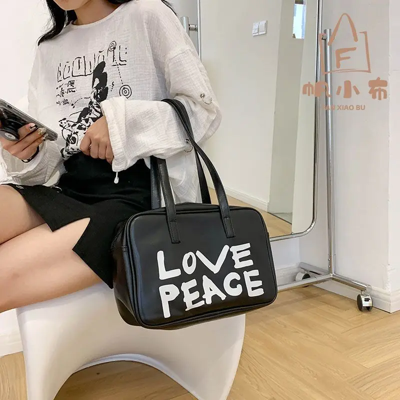 

2025 New Japan South Korea Sail Small Cloth Large Capacity Female Harbor Style Literature and Art Ins Axilla Single-shoulder Bag